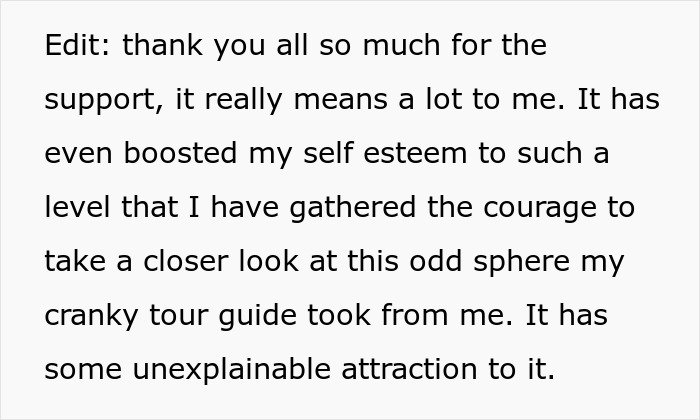 People Are Cracking Up At This Spot-On AITA Story Parody Recounting Famous Lord Of The Rings Moment