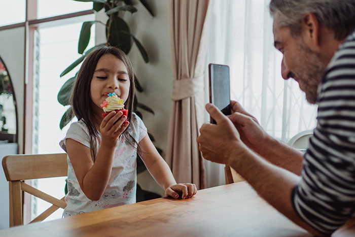 &ldquo;She Looks Really Cute In It&rdquo;: Babysitter Refuses To Take Down Picture Of Child From Instagram After Dad Pleads That She Do So, She Resorts To Manipulation And Threats