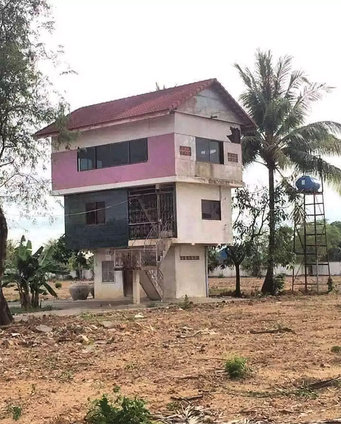 Start Small, And Then Just Expand! House In Cambodia
