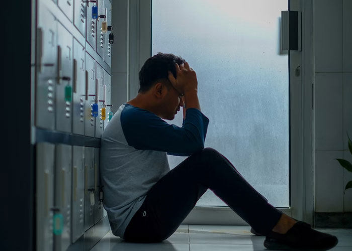 "Do You Clap When The Plane Lands?": People Share 30 Questions You Should Definitely Ask Before Dating Someone