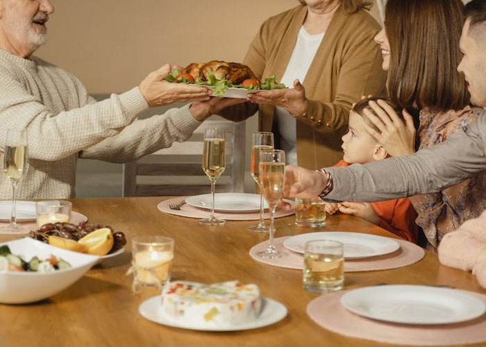 "Do You Clap When The Plane Lands?": People Share 30 Questions You Should Definitely Ask Before Dating Someone