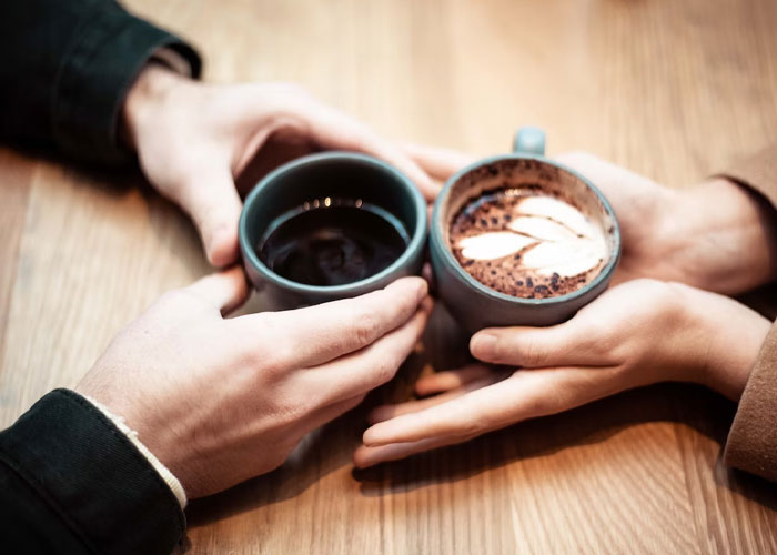 "Do You Clap When The Plane Lands?": People Share 30 Questions You Should Definitely Ask Before Dating Someone