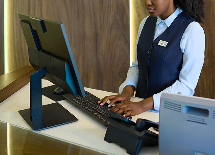 Management Refuse To Listen To Worker&rsquo;s Concerns Over New Uniform, She Watches As Things Gloriously Fall Apart