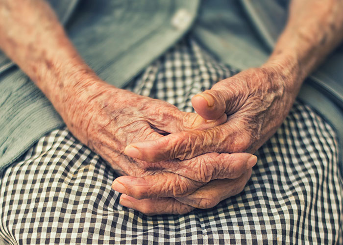 "I Am The Bride After All": Woman Doesn't Want Fianc&eacute;'s Grandma At Her Wedding, Starts A Drama