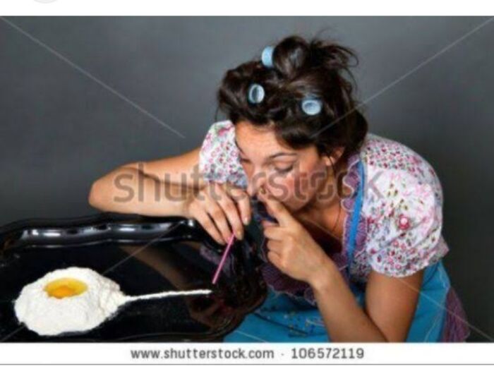 Is This How You're Supposed To Eat Your Eggs?