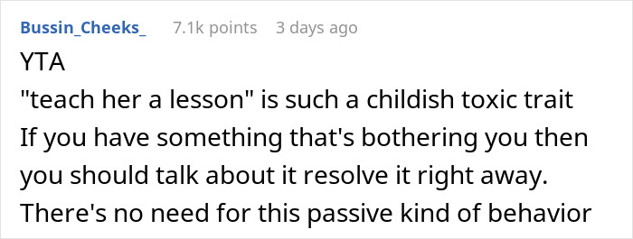 Guy Turns To The Internet For Support After Teaching His Wife A Lesson On Complaining On The Plane, Gets None Guy Turns To The Internet For Support After Teaching His Wife A Lesson On Complaining On The Plane, Gets None