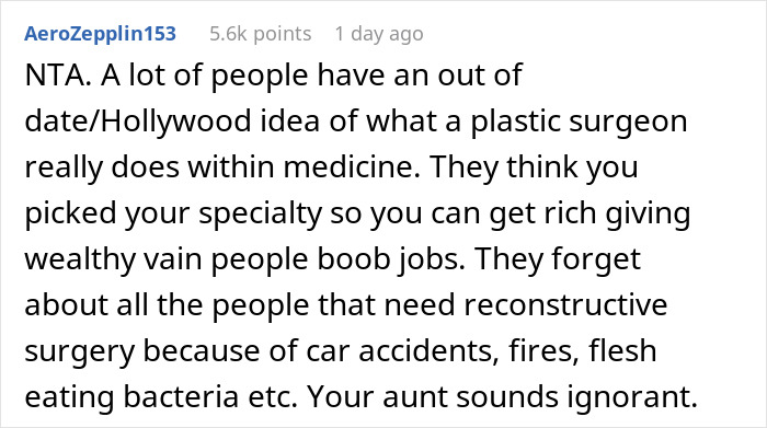 Plastic Surgeon Has Enough Of Aunt Bashing Her Profession And Idolizing Her Nurse Daughter, Viciously Mocks Both Of Them