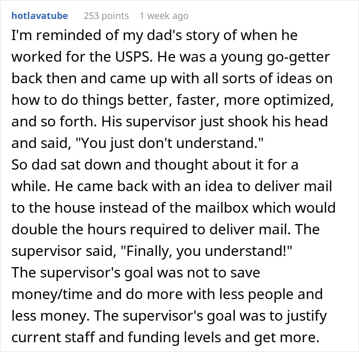 Employee Gets Scolded For Reading At Work, Boss Changes Her Mind After Seeing How Scarily Fast That Employee Is At Work