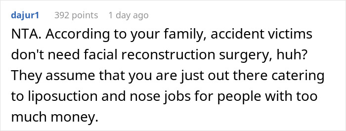 Plastic Surgeon Has Enough Of Aunt Bashing Her Profession And Idolizing Her Nurse Daughter, Viciously Mocks Both Of Them