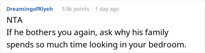 Guy Refuses To Cover Up And Continues To Sleep Naked Even Though Neighbor Says He's A "Menace To The Neighborhood" Guy Refuses To Cover Up And Continues To Sleep Naked Even Though Neighbor Says He's A "Menace To The Neighborhood"