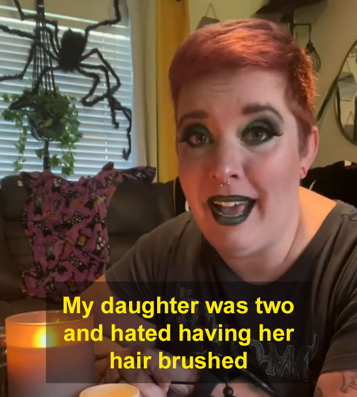 Mom Cuts Her Toddler’s Hair Off Because She Doesn’t Want To Brush It Anymore Mom Cuts Her Toddler’s Hair Off Because She Doesn’t Want To Brush It Anymore