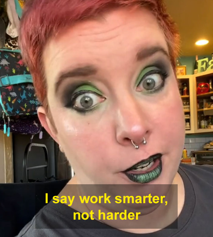 Mom Cuts Her Toddler’s Hair Off Because She Doesn’t Want To Brush It Anymore Mom Cuts Her Toddler’s Hair Off Because She Doesn’t Want To Brush It Anymore