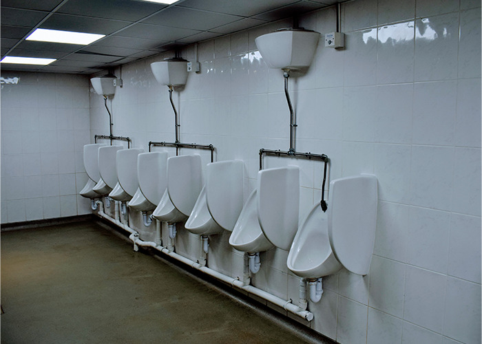 30 "Insane" Complaints About Employees That Turned Out To Be Completely True