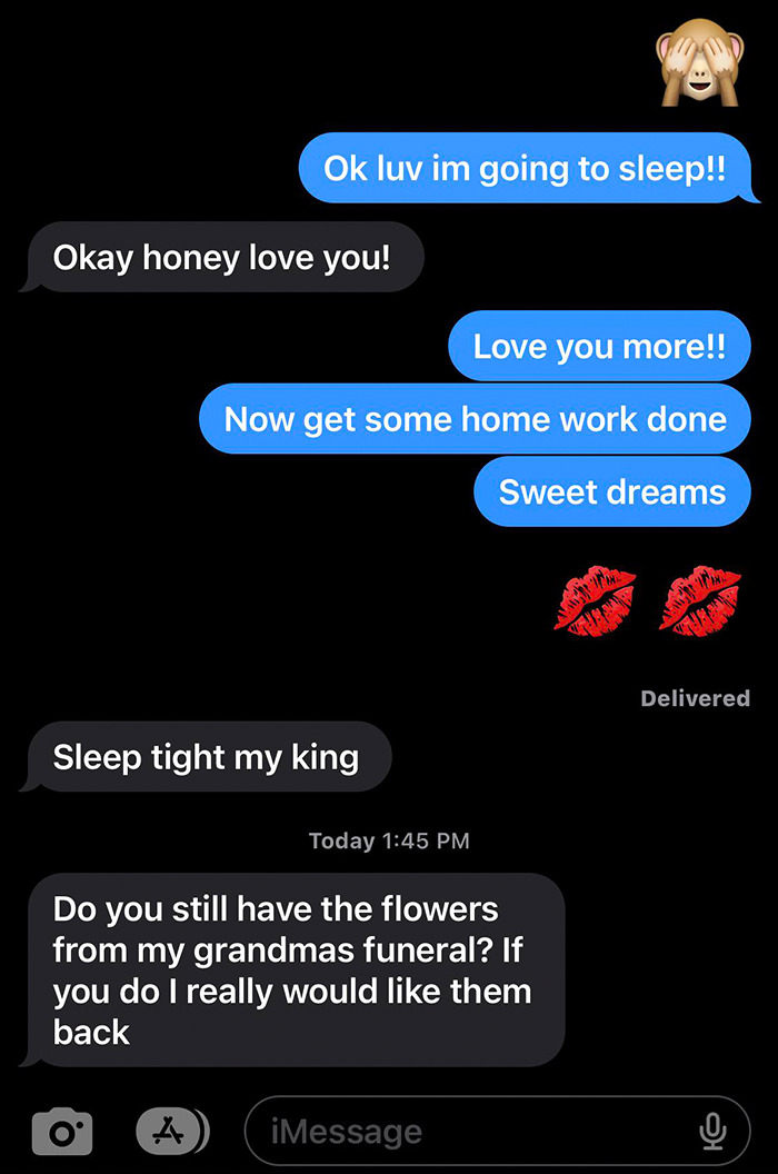 I Had No Contact With Her For 8 Weeks After She Broke Up With Me Via A Text Message