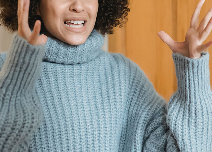 &ldquo;I&rsquo;m A Parent, So I Have To Save Money. Now Swap Seats&rdquo;: Entitled Mother Left Fuming After Man Who Paid Extra For Their Plane Seat Refuses To Move