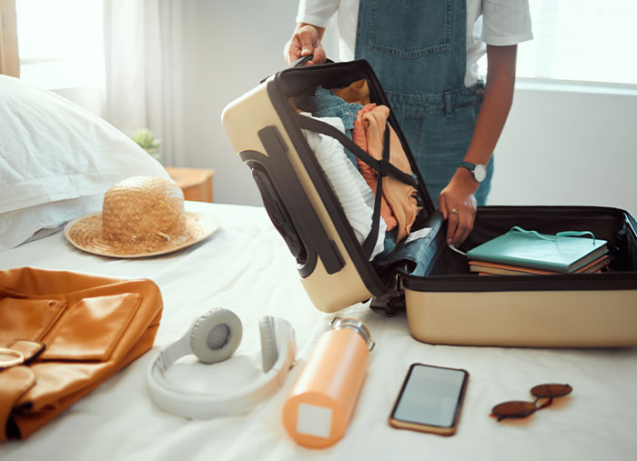 Family Plans A Cruise Without Telling One Cousin, Hoping She Will Watch All Of Their Kids, Are Furious When It's Time To Go And She's Not Home