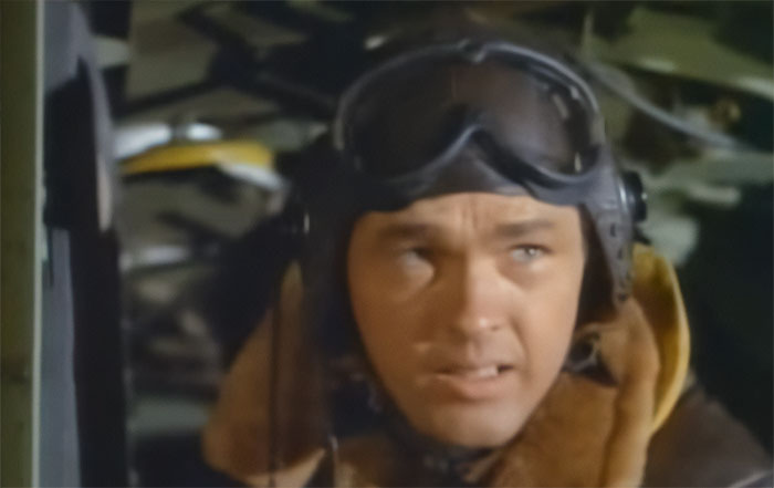 Tom Skerritt wearing flying googles 