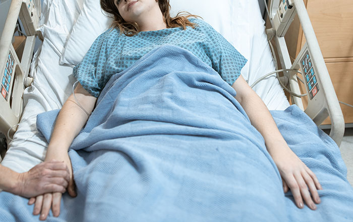 &ldquo;I Know This Sounds Awful&rdquo;: Woman Considers Asking For Her Gift Back After Her Friend Loses The Baby