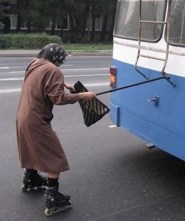 Funny-Pics-Humans-Doing-Human-Things