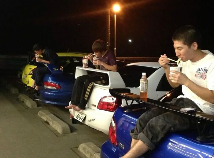 Funny-Pics-Humans-Doing-Human-Things