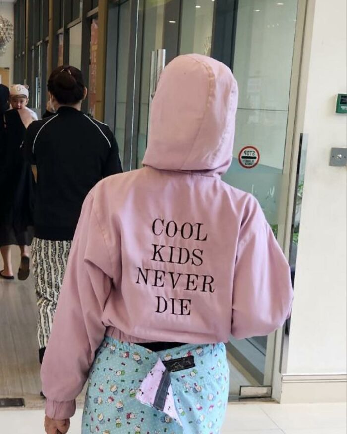 Knife Guy Finish Last