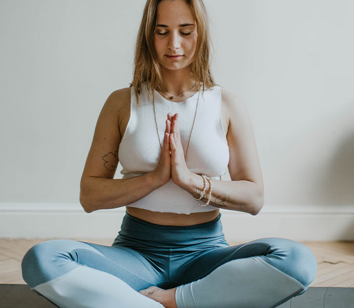 50 Honest Accounts Of The Hardest Metaphorical Pills People Ever Had To Swallow