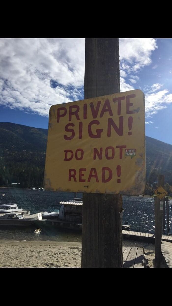 Hilariously-Useless-Unsuccessful-Unpopular-Signage