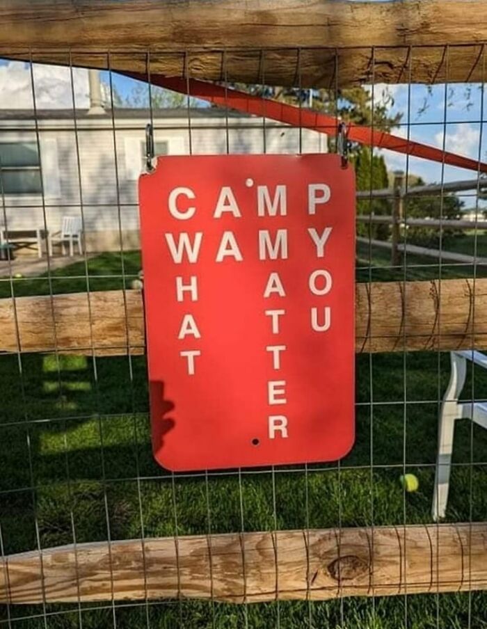 Hilariously-Useless-Unsuccessful-Unpopular-Signage