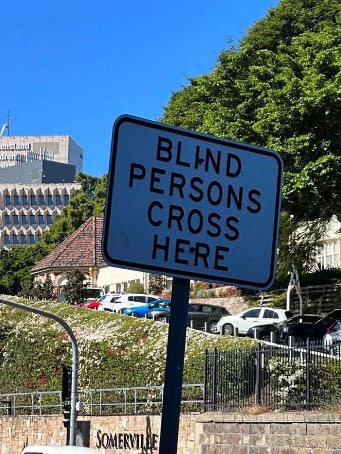 Hilariously-Useless-Unsuccessful-Unpopular-Signage