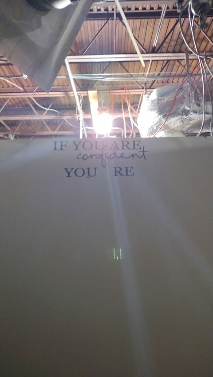 Hilariously-Useless-Unsuccessful-Unpopular-Signage