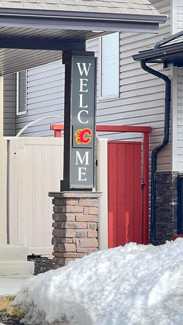 Hilariously-Useless-Unsuccessful-Unpopular-Signage