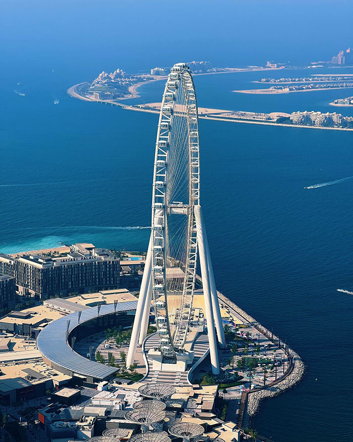 The Worlds Biggest Ferris Wheel