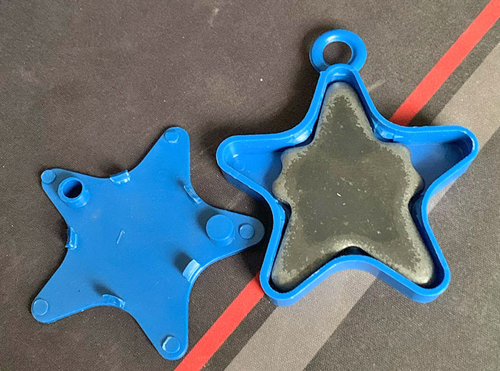 The Inside Of The Balloon Weights