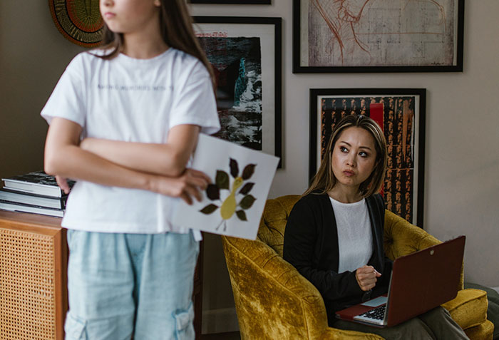 30 People Share Things Their Parents Taught Them That They Later Realized Weren’t Normal At All