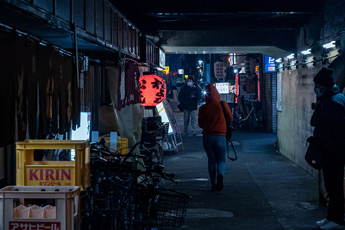 20 Personas cuentan las experiencias más extrañas que vivieron junto a desconocidos, y algunas son horrorosas