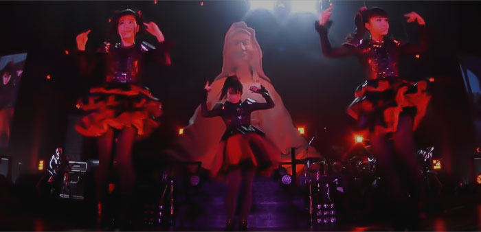BABYMETAL performing Gimme chocolate!!