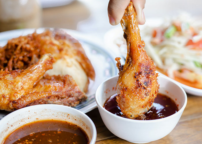 "Uncut Lettuce As Salads": People Share 30 Common Food Trends That They Hate