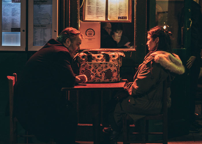 "It's The Most Miserable Marriage I've Ever Seen": 30 Stories Of People Dating And Marrying Rich