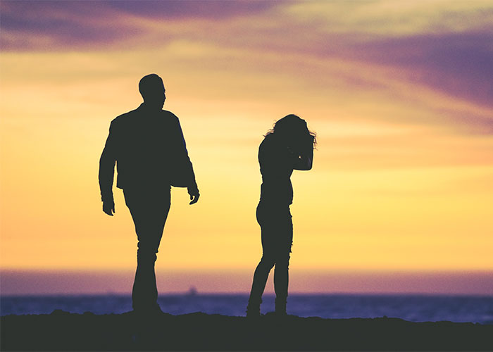 "It's The Most Miserable Marriage I've Ever Seen": 30 Stories Of People Dating And Marrying Rich