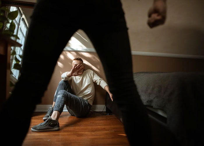 35 People That Realized Their Parents Were Quite Toxic When They Grew Up Share Their Stories