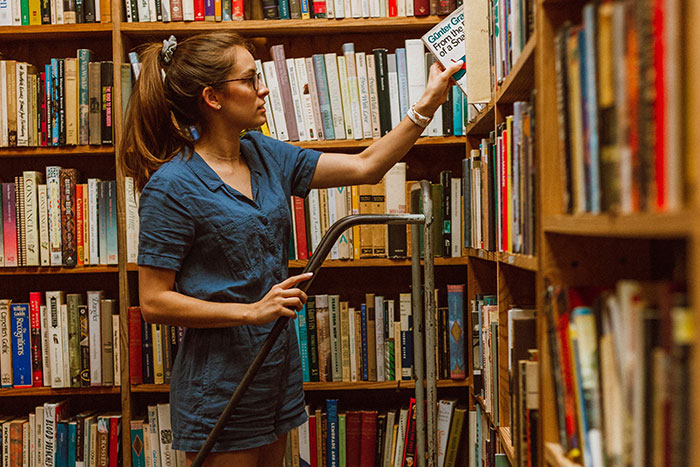 “People That Don’t Hate Their Jobs And Make A Decent Wage, What Do You Do?” (50 Answers)