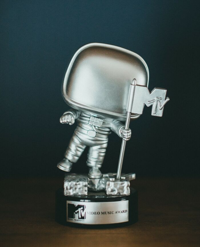 48 Things From The ’90s That People From That Decade Like To Gloat About