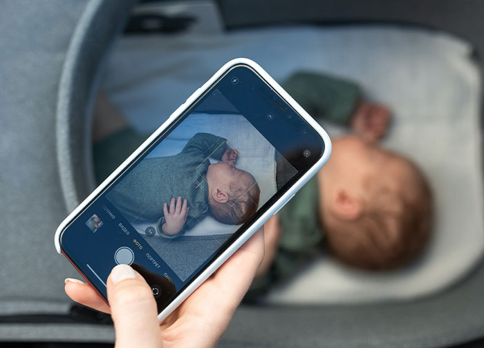 Older Women Were Asked To Share Something That Young Women Do That Puzzles Them, And 30 Didn't Hold Back