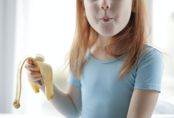 Mom Calls Stepdaughter 'Greedy' For Eating Too Much Fruit, And The Internet Has Thoughts