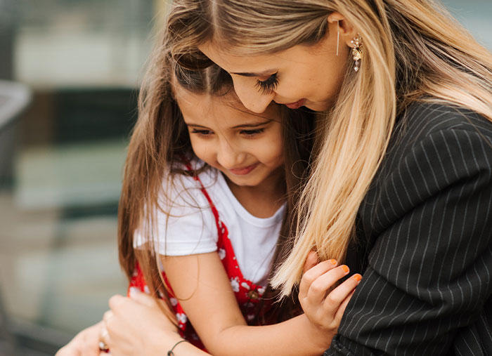 Mom Calls Stepdaughter 'Greedy' For Eating Too Much Fruit, And The Internet Has Thoughts