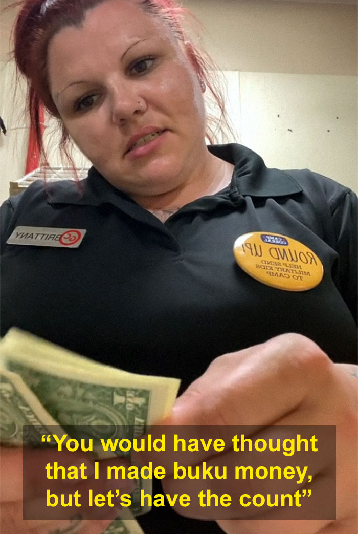 "I Should Have Hundreds Of Dollars Right Now": Buffet Worker Has Had It With People Leaving A Mess Behind And No Tips, Starts Discussion Online