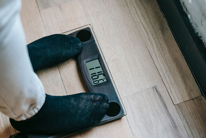 "Started Forgetting Words": 30 People Share Early Signs Of Cancer To Look Out For