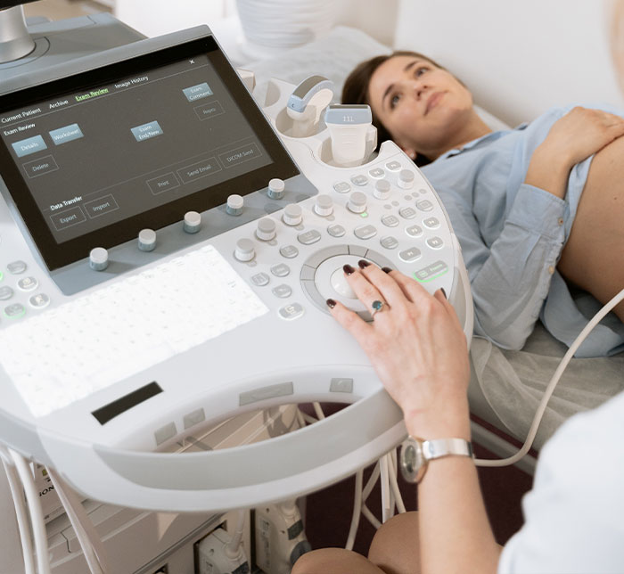 "Started Forgetting Words": 30 People Share Early Signs Of Cancer To Look Out For