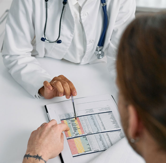 "Started Forgetting Words": 30 People Share Early Signs Of Cancer To Look Out For