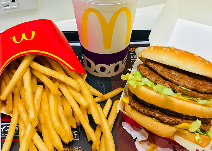 Americans Are Sharing Things They Wish The US Would Learn From Other Countries, And Here Are 30 Insightful Answers